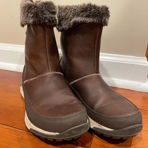Winter boots